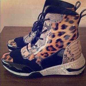 Sneakers with a wedge